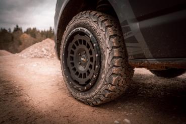 Offroad Paket für VW T5 T6 T6.1 17 Zoll Twin-Monotube AT1 Allterrain Felgen mit Anfahrschutzring + Eibach Koni Höherlegungsfahrwerk 35mm