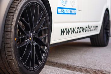 Twin Monotube Felge 20.2 seidenmatt schwarz für VW T5 T6 T6.1 9x20 ET42 leicht konkav