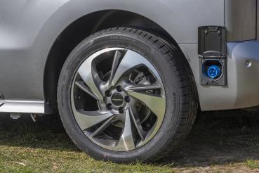 Irmscher Heli Star Felgen Satz 18 Zoll in bi-color für Zafira D Life 7,5x18 4006110685