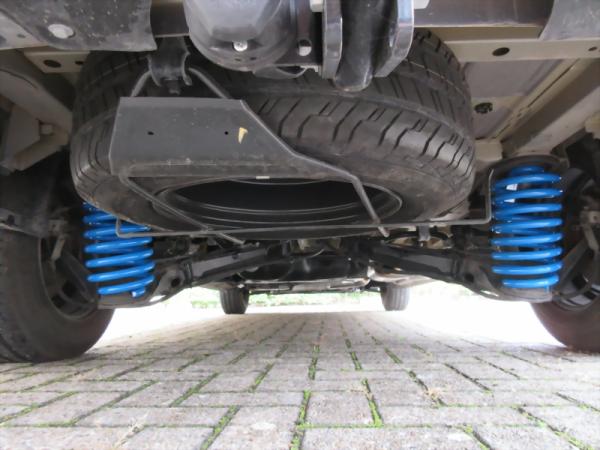 MAD Verstärkungsfedern für Nissan Primastar X83 Hinterachse verstärkt HV-148148