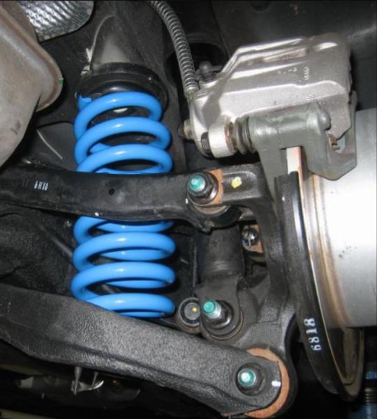 für Hyundai I30 CW GD MAD Verstärkte Federn Höherlegungsfedern 20mm HA HV-373148