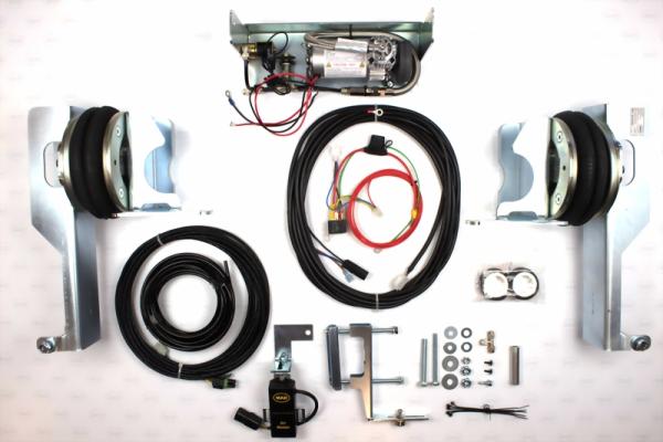 Wohnmobil auf  NV400 MAD Zusatzluftfeder Automatische Niveauregulierung HA