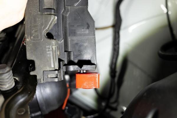 52- PU Puffer Kühlerhalterung BMW 3er + M3 E46 8mm Versatz nach vorne PFF5-4652